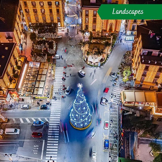 ✨ ? In Christmas time, Sorrento becomes a fairytale town where wishes come true ?✨? @pacopixel94
#enjoythecoast #sorrentocoast #christmas #lightsup #nataleasorrento #alberodinatale #aboutsorrento #igersitalia #italy_vacations #traveltheworld #italytrip #bestplacesmagazine #destinationearth #earthpix #christmastree #christmas #natale2021 #fairytale #wishes